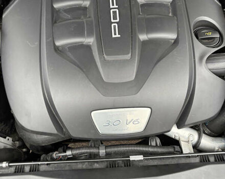 Белый Порше Каен, объемом двигателя 2.97 л и пробегом 180 тыс. км за 34000 $, фото 42 на Automoto.ua