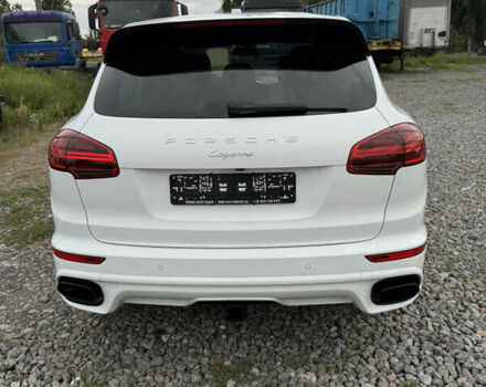 Білий Порше Cayenne, об'ємом двигуна 2.99 л та пробігом 151 тис. км за 31500 $, фото 20 на Automoto.ua