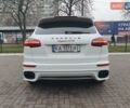 Белый Порше Каен, объемом двигателя 3.6 л и пробегом 143 тыс. км за 39999 $, фото 7 на Automoto.ua