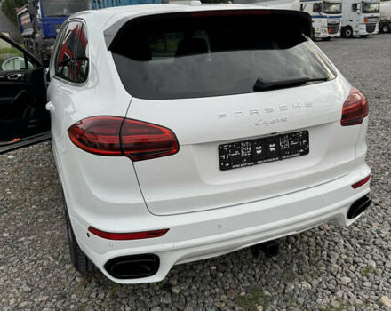 Білий Порше Cayenne, об'ємом двигуна 2.99 л та пробігом 151 тис. км за 31500 $, фото 17 на Automoto.ua