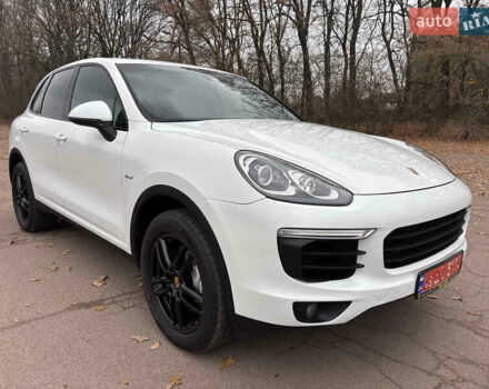 Белый Порше Каен, объемом двигателя 2.97 л и пробегом 180 тыс. км за 34000 $, фото 1 на Automoto.ua