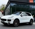 Белый Порше Каен, объемом двигателя 3.6 л и пробегом 71 тыс. км за 36300 $, фото 1 на Automoto.ua