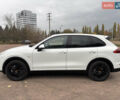Белый Порше Каен, объемом двигателя 2.97 л и пробегом 180 тыс. км за 34000 $, фото 6 на Automoto.ua