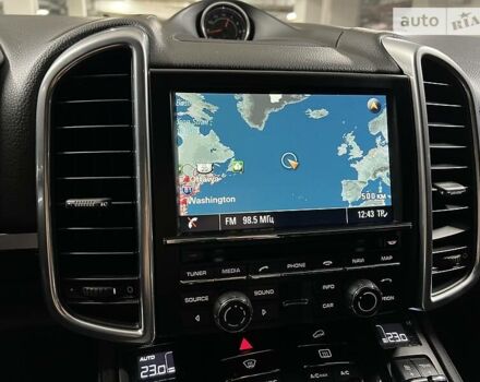 Белый Порше Каен, объемом двигателя 3.6 л и пробегом 147 тыс. км за 27900 $, фото 45 на Automoto.ua