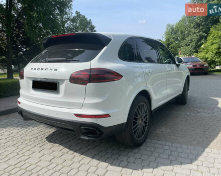 Білий Порше Cayenne, об'ємом двигуна 2.97 л та пробігом 172 тис. км за 33500 $, фото 18 на Automoto.ua
