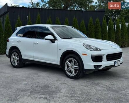 Білий Порше Cayenne, об'ємом двигуна 2.97 л та пробігом 330 тис. км за 28500 $, фото 2 на Automoto.ua