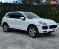 Білий Порше Cayenne, об'ємом двигуна 2.97 л та пробігом 330 тис. км за 28500 $, фото 2 на Automoto.ua