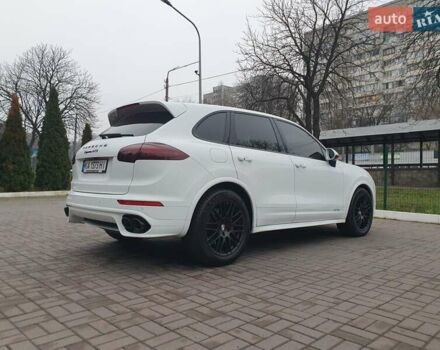 Белый Порше Каен, объемом двигателя 3.6 л и пробегом 143 тыс. км за 39999 $, фото 9 на Automoto.ua