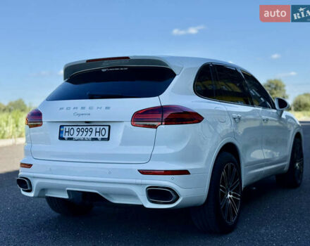 Білий Порше Cayenne, об'ємом двигуна 3 л та пробігом 206 тис. км за 31000 $, фото 7 на Automoto.ua