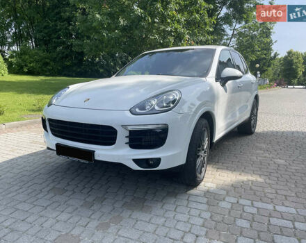 Білий Порше Cayenne, об'ємом двигуна 2.97 л та пробігом 172 тис. км за 33500 $, фото 24 на Automoto.ua