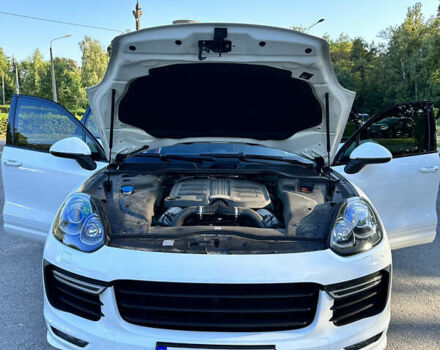 Білий Порше Cayenne, об'ємом двигуна 3.6 л та пробігом 132 тис. км за 34500 $, фото 11 на Automoto.ua