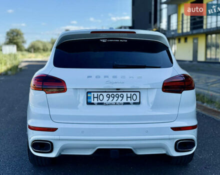 Білий Порше Cayenne, об'ємом двигуна 3 л та пробігом 206 тис. км за 31000 $, фото 9 на Automoto.ua