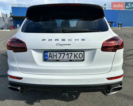 Белый Порше Каен, объемом двигателя 2.97 л и пробегом 180 тыс. км за 32000 $, фото 10 на Automoto.ua