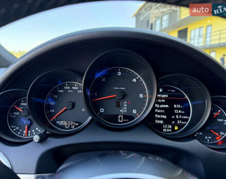 Білий Порше Cayenne, об'ємом двигуна 3 л та пробігом 206 тис. км за 31000 $, фото 23 на Automoto.ua