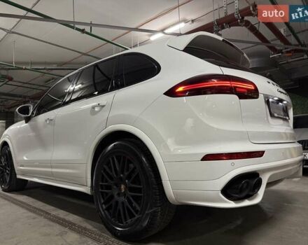 Білий Порше Cayenne, об'ємом двигуна 3.6 л та пробігом 139 тис. км за 29999 $, фото 9 на Automoto.ua