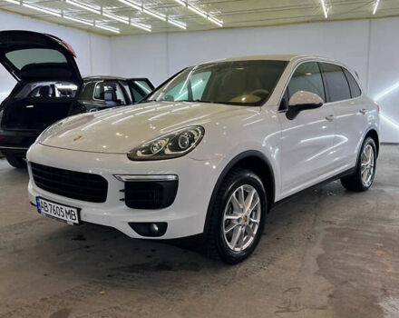 Белый Порше Каен, объемом двигателя 2.97 л и пробегом 167 тыс. км за 33499 $, фото 1 на Automoto.ua