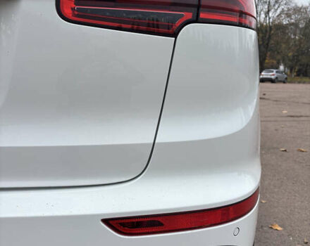 Белый Порше Каен, объемом двигателя 2.97 л и пробегом 180 тыс. км за 34000 $, фото 13 на Automoto.ua