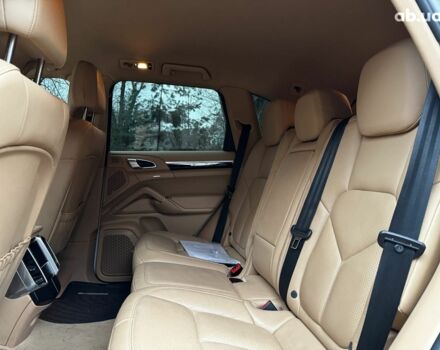 Білий Порше Cayenne, об'ємом двигуна 3.6 л та пробігом 96 тис. км за 39690 $, фото 27 на Automoto.ua