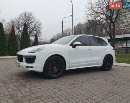 Белый Порше Каен, объемом двигателя 3.6 л и пробегом 143 тыс. км за 39999 $, фото 1 на Automoto.ua