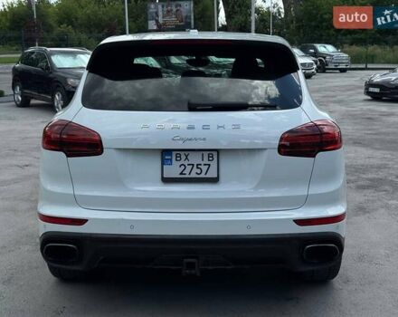 Білий Порше Cayenne, об'ємом двигуна 2.97 л та пробігом 330 тис. км за 28500 $, фото 9 на Automoto.ua