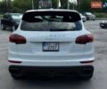 Білий Порше Cayenne, об'ємом двигуна 2.97 л та пробігом 330 тис. км за 28500 $, фото 9 на Automoto.ua