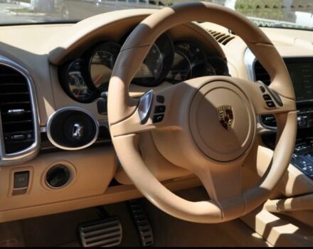 Белый Порше Каен, объемом двигателя 3 л и пробегом 130 тыс. км за 19000 $, фото 1 на Automoto.ua