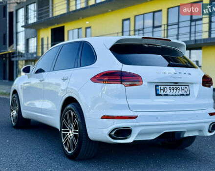 Білий Порше Cayenne, об'ємом двигуна 3 л та пробігом 206 тис. км за 31000 $, фото 10 на Automoto.ua