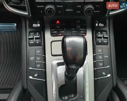 Белый Порше Каен, объемом двигателя 3.6 л и пробегом 143 тыс. км за 39999 $, фото 42 на Automoto.ua