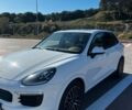 Белый Порше Каен, объемом двигателя 3.6 л и пробегом 110 тыс. км за 39000 $, фото 1 на Automoto.ua