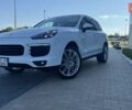 Белый Порше Каен, объемом двигателя 3.6 л и пробегом 70 тыс. км за 32000 $, фото 4 на Automoto.ua