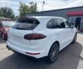 Белый Порше Каен, объемом двигателя 3.6 л и пробегом 80 тыс. км за 10000 $, фото 6 на Automoto.ua
