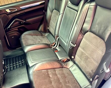 Белый Порше Каен, объемом двигателя 3 л и пробегом 120 тыс. км за 43500 $, фото 11 на Automoto.ua