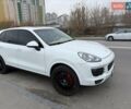 Порше Cayenne 2016 у Києві на Automoto.ua Білий Порше Cayenne, об'ємом двигуна 3.6 л та пробігом 167 тис. км за 24000 $, фото 1 на Automoto.ua