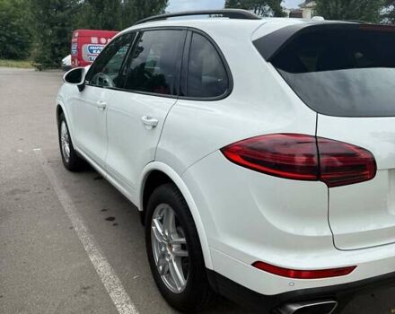 Белый Порше Каен, объемом двигателя 3.6 л и пробегом 110 тыс. км за 39500 $, фото 3 на Automoto.ua