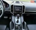 Белый Порше Каен, объемом двигателя 3.6 л и пробегом 62 тыс. км за 32999 $, фото 23 на Automoto.ua