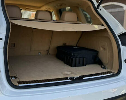 Білий Порше Cayenne, об'ємом двигуна 3 л та пробігом 99 тис. км за 32500 $, фото 12 на Automoto.ua