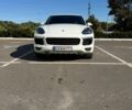 Білий Порше Cayenne, об'ємом двигуна 3 л та пробігом 85 тис. км за 32000 $, фото 1 на Automoto.ua