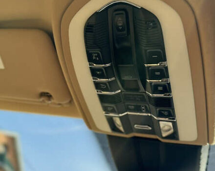 Білий Порше Cayenne, об'ємом двигуна 3 л та пробігом 99 тис. км за 32500 $, фото 18 на Automoto.ua