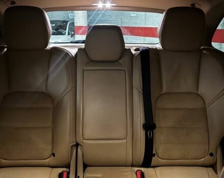 Белый Порше Каен, объемом двигателя 3.6 л и пробегом 110 тыс. км за 39000 $, фото 10 на Automoto.ua