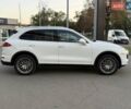 Белый Порше Каен, объемом двигателя 3.6 л и пробегом 62 тыс. км за 32999 $, фото 5 на Automoto.ua