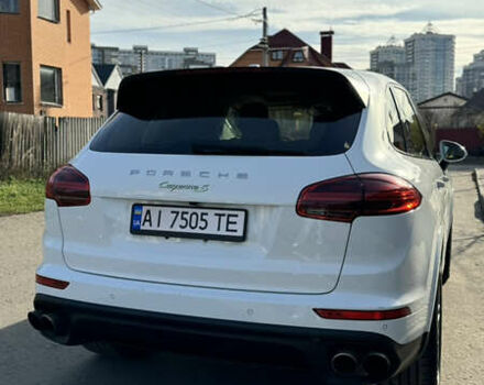Білий Порше Cayenne, об'ємом двигуна 3 л та пробігом 99 тис. км за 32500 $, фото 6 на Automoto.ua