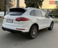 Белый Порше Каен, объемом двигателя 3.6 л и пробегом 62 тыс. км за 32999 $, фото 6 на Automoto.ua