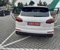 Білий Порше Cayenne, об'ємом двигуна 0.36 л та пробігом 152 тис. км за 33000 $, фото 1 на Automoto.ua