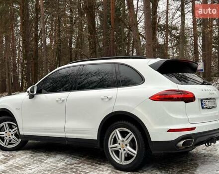 Белый Порше Каен, объемом двигателя 2.97 л и пробегом 92 тыс. км за 34999 $, фото 19 на Automoto.ua