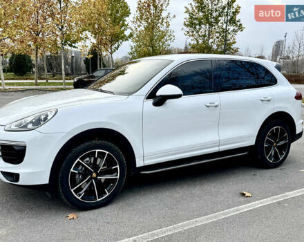 Белый Порше Каен, объемом двигателя 3.6 л и пробегом 98 тыс. км за 33999 $, фото 1 на Automoto.ua