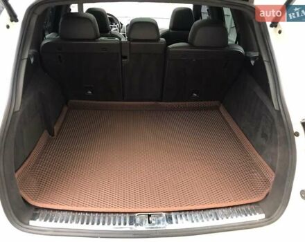 Білий Порше Cayenne, об'ємом двигуна 3.6 л та пробігом 89 тис. км за 32900 $, фото 15 на Automoto.ua