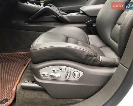 Білий Порше Cayenne, об'ємом двигуна 3.6 л та пробігом 89 тис. км за 32900 $, фото 10 на Automoto.ua