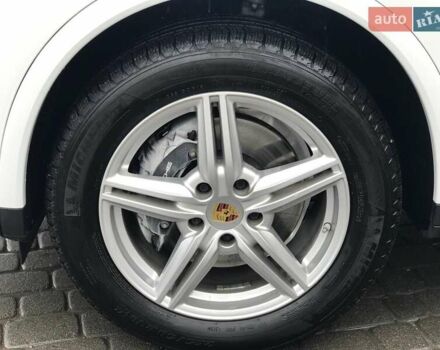 Білий Порше Cayenne, об'ємом двигуна 3.6 л та пробігом 89 тис. км за 32900 $, фото 7 на Automoto.ua