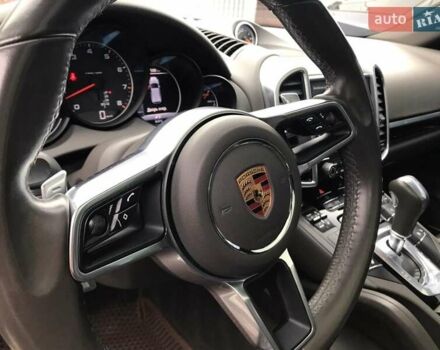 Білий Порше Cayenne, об'ємом двигуна 3.6 л та пробігом 89 тис. км за 32900 $, фото 66 на Automoto.ua