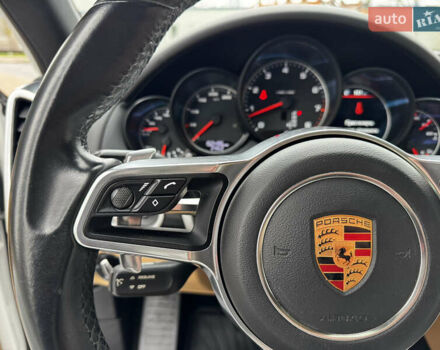 Білий Порше Cayenne, об'ємом двигуна 3.6 л та пробігом 150 тис. км за 29700 $, фото 50 на Automoto.ua